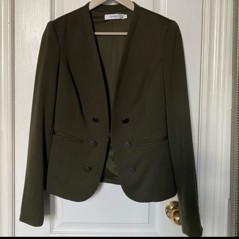Green Blazer with button detail